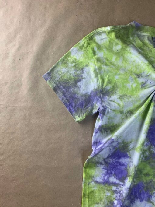 taidaipitiwai for shop tropical edge - tie dye