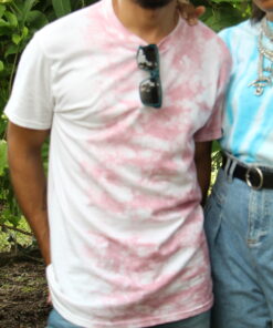 taidaipitiwai for shop tropical edge - tie dye