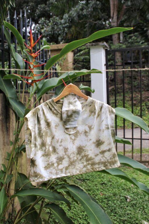 taidaipitiwai for shop tropical edge - cropped tie dye t-shirt - camiseta tie dye