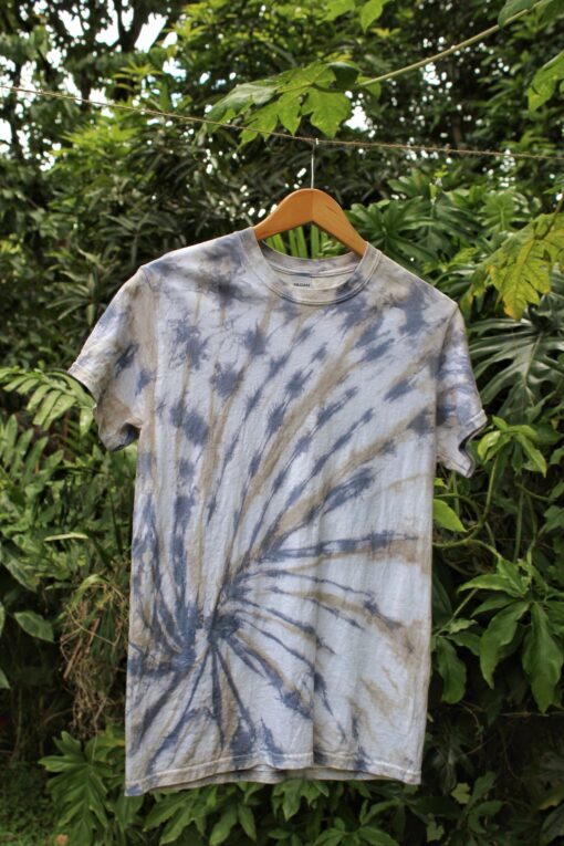 taidaipitiwai for shop tropical edge - tie dye