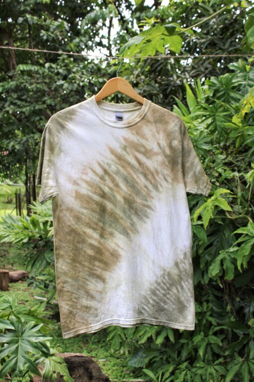 taidaipitiwai for shop tropical edge - tie dye