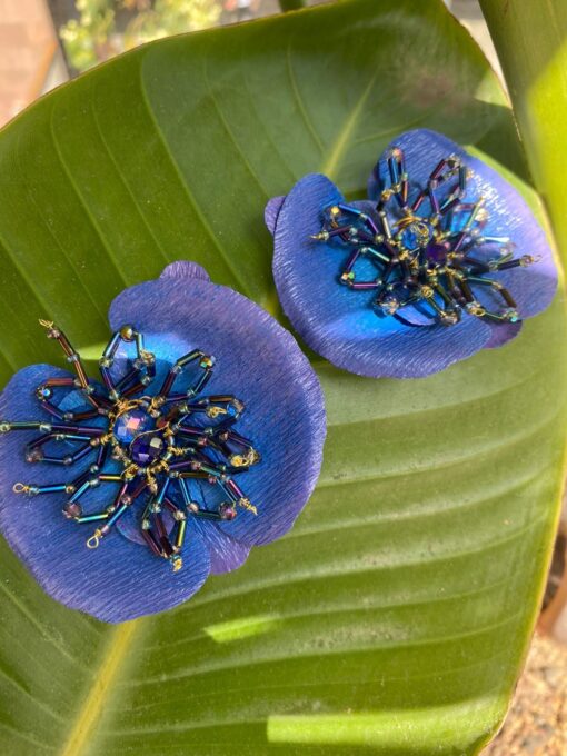 EMPAPELARTE - SHOPTROPICALEDGE - ARETES AZUL HECHO A MANO - BLUE HANDMADE EARRINGS -